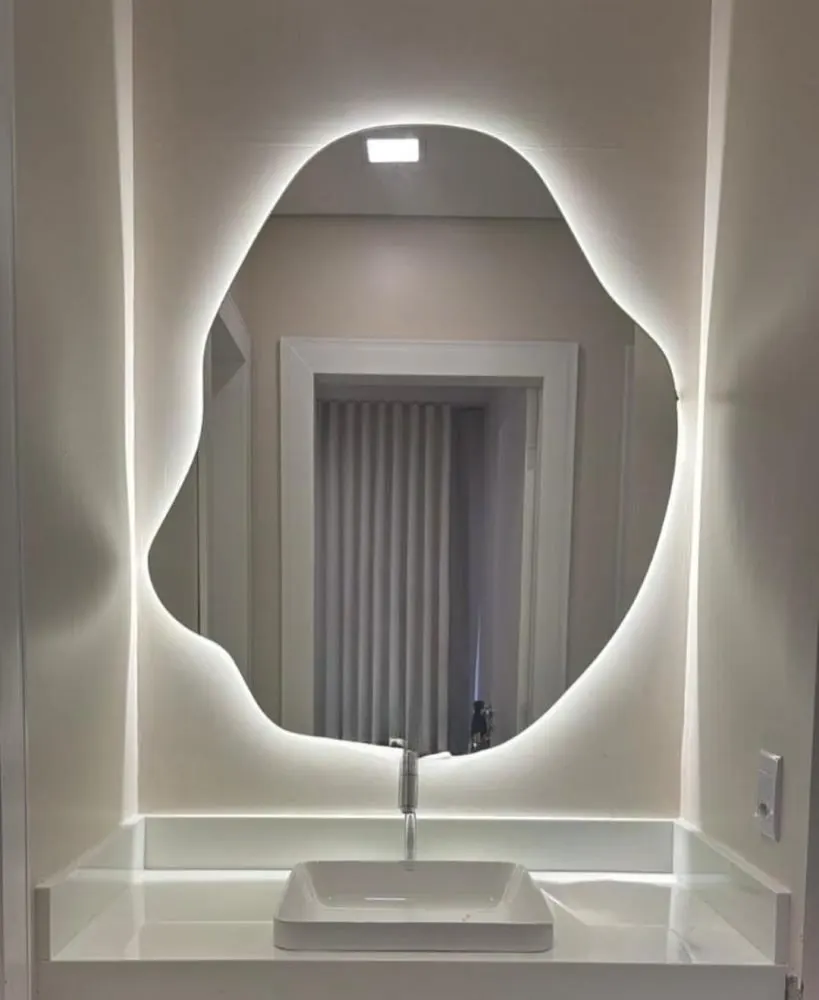 Espelho com LED para banheiro